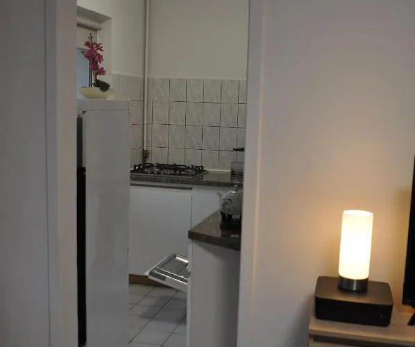 Fala شقة وارسو